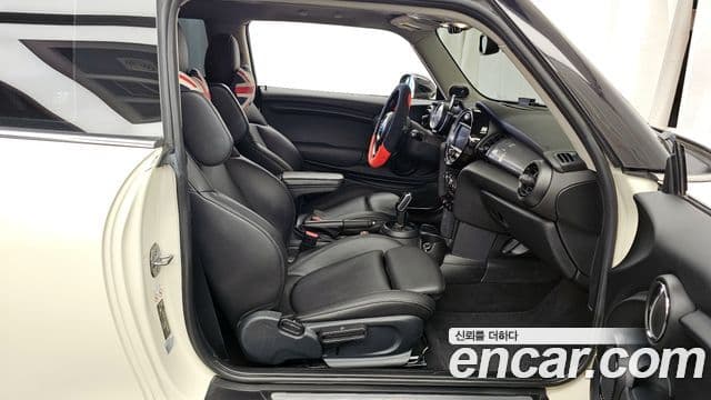 Mini Cooper D 3세대, 2019 11