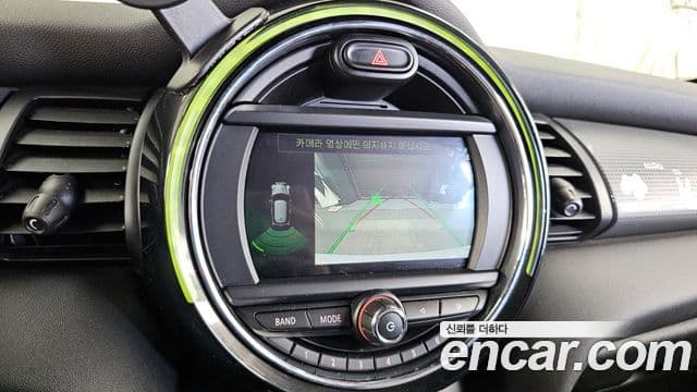 Mini Cooper D 3세대, 2019 15