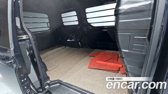 Hyundai Staria Modern, 2024 11