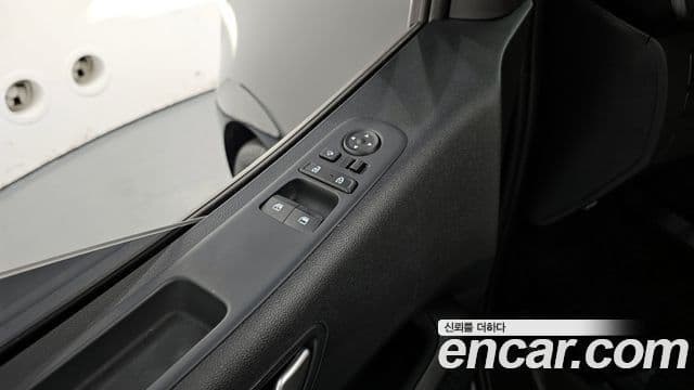 Hyundai Staria Modern, 2024 13