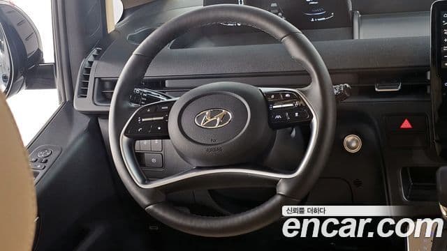 Hyundai Staria Modern, 2024 15