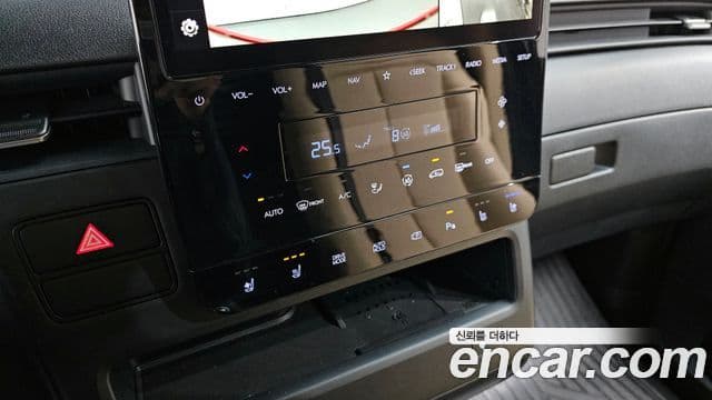 Hyundai Staria Modern, 2024 18