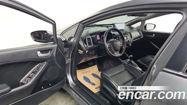 Kia K3 Trendy, 2015 10