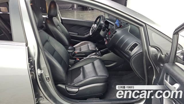 Kia K3 Trendy, 2015 12