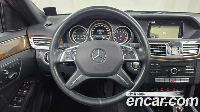 Mercedes-Benz E-класс W212 E300 Elegance, 2016 13