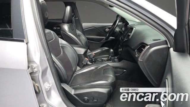 Jeep Cherokee(KL) 2.4 Longitude high AWD, 2019 11