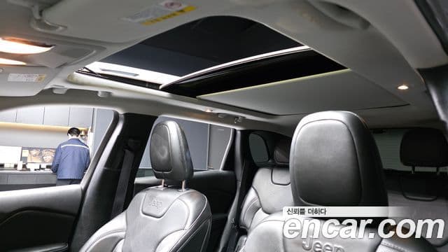 Jeep Cherokee(KL) 2.4 Longitude high AWD, 2019 18