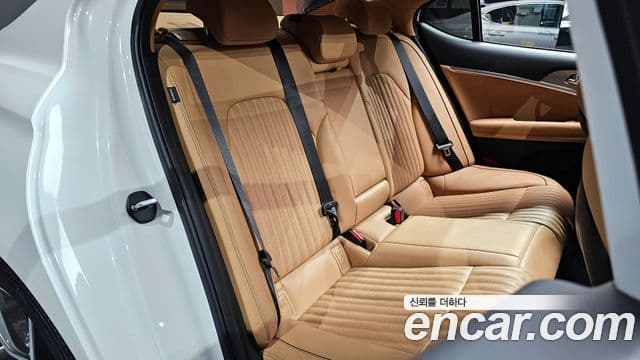 Genesis The / новый New G70, 2021 12