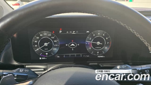 Kia Carnival 4세대 Signature, 2021 8