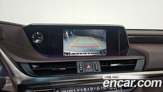 Lexus ES300h 7세대 Executive, 2021 15