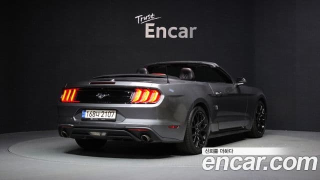 Ford Mustang кабриолет, 2021 2