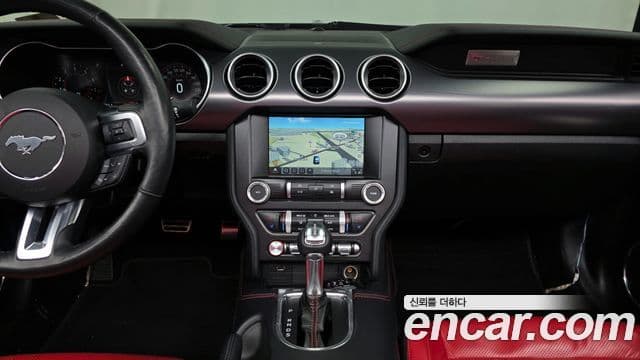 Ford Mustang кабриолет, 2021 14