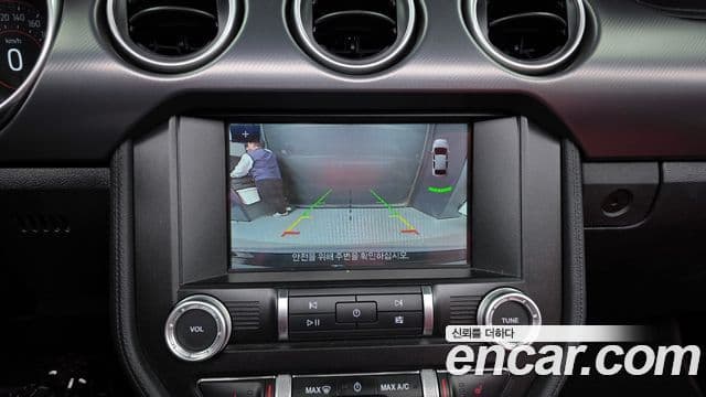 Ford Mustang кабриолет, 2021 15