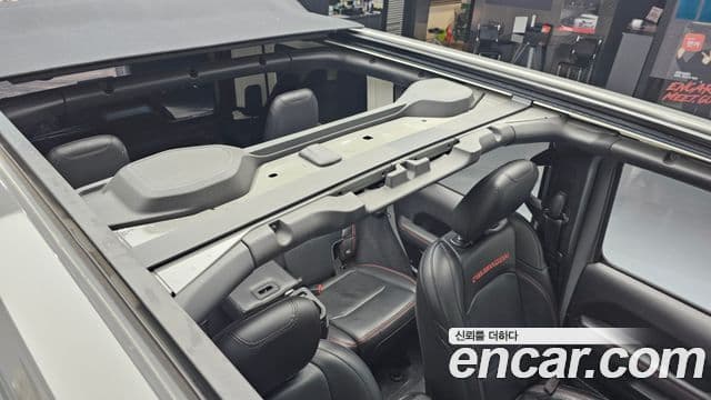 Jeep Wrangler (JL) 2.0 Rubicon Power top 4도어, 2019 19