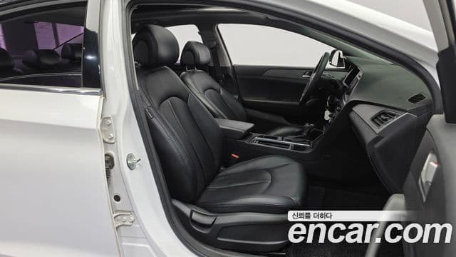 Hyundai LF Sonata Style, 2015 11