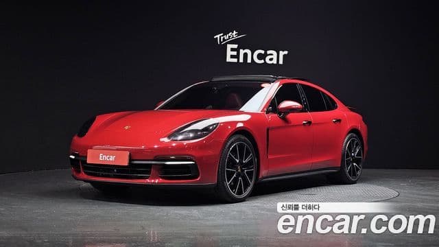 Porsche Panamera (971), 2018 1