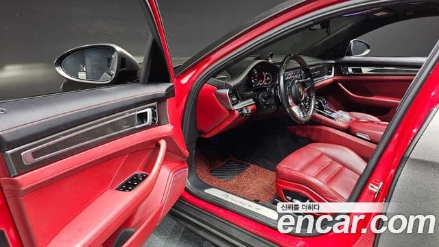 Porsche Panamera (971), 2018 11