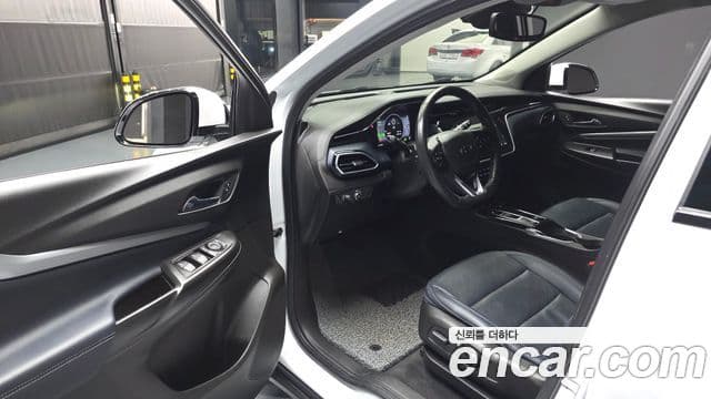 Chevrolet(GM대우) 볼트 EUV Premier, 2023 10