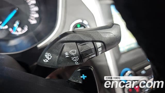 Ford 몬데오 4세대 Trend, 2015 17