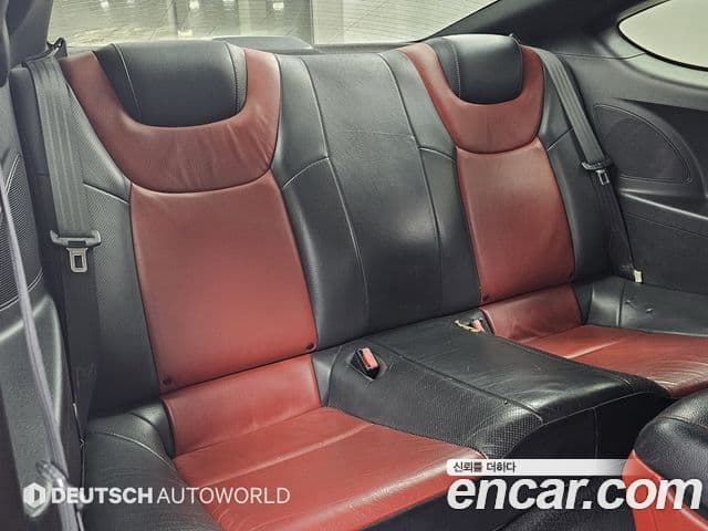 Hyundai Genesis купе 200 турбо P, 2009 12