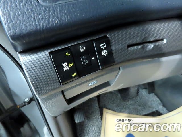 KG모빌리티(SsangYong) Korando 투리스모 4WD Extreme 9인승, 2015 14