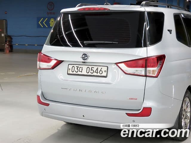 KG모빌리티(SsangYong) Korando 투리스모 4WD Extreme 9인승, 2015 19