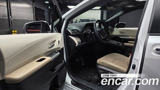 Toyota Sienna 4세대, 2024 10