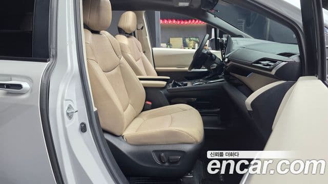 Toyota Sienna 4세대, 2024 11