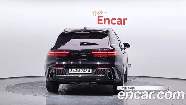 Genesis GV70, 2021 4