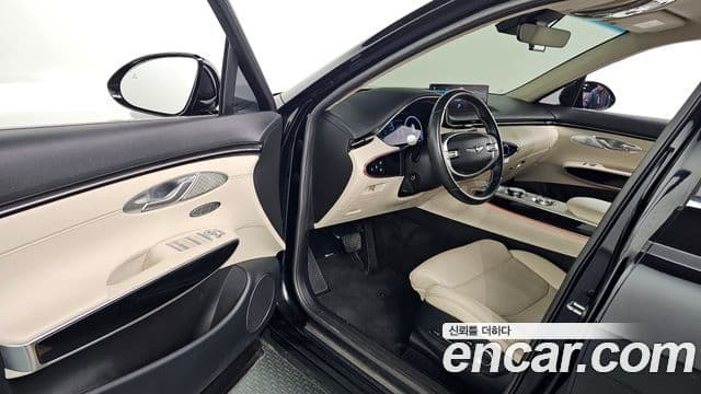 Genesis GV70, 2021 12