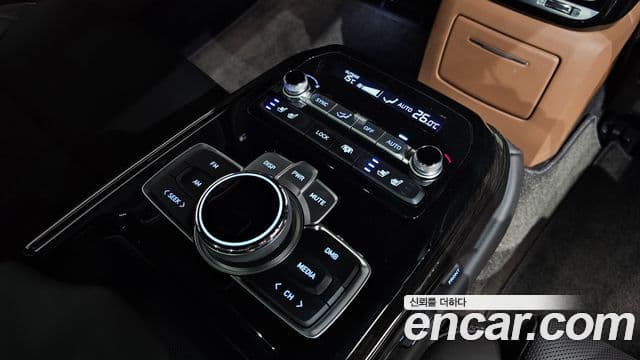 Genesis G90 Luxury, 2021 18