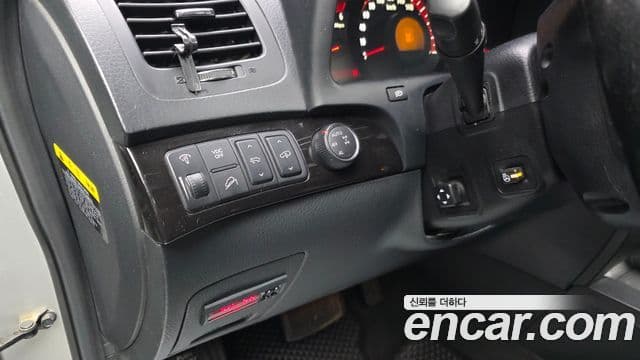 Kia Mohave 4WD KV300, 2012 17