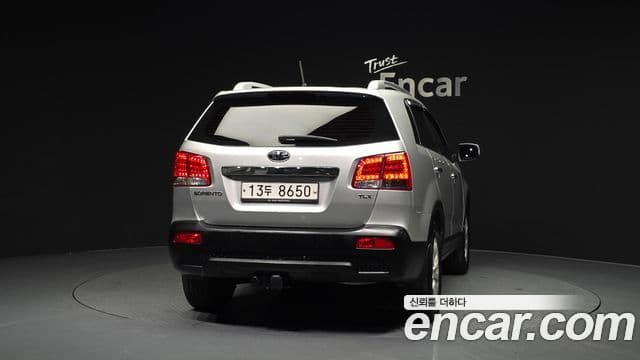 Kia Sorento R топовая версия, 2011 4