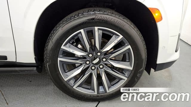 Cadillac Escalade 5세대 ESV Sport Platinum, 2023 все фото