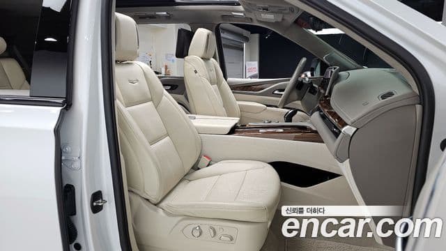 Cadillac Escalade 5세대 ESV Sport Platinum, 2023 10