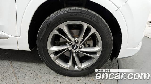 Hyundai Santa Fe TM Inspiration, 2019 все фото