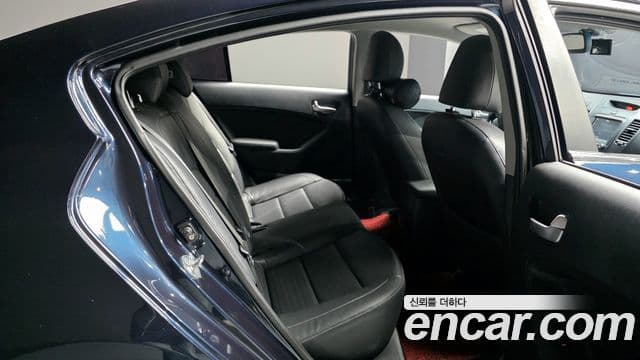 Kia The / новый New K3 Style, 2018 12