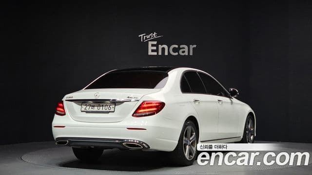 Mercedes-Benz E-класс W213 Avantgarde, 2017 2