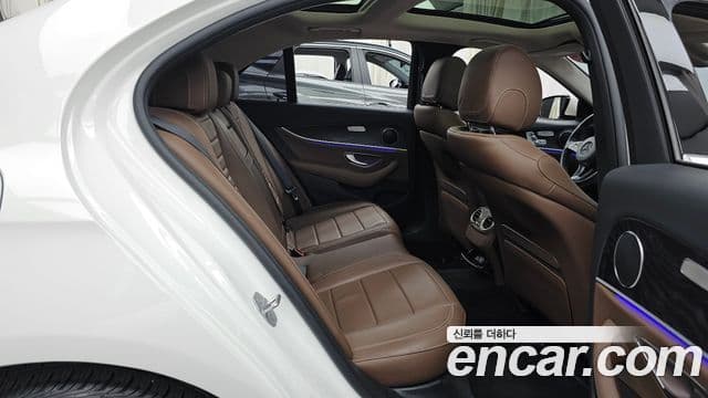 Mercedes-Benz E-класс W213 Avantgarde, 2017 12