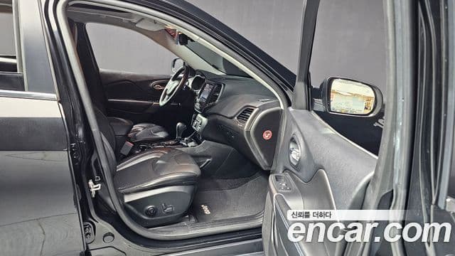 Jeep Cherokee(KL) 2.4 Longitude high AWD, 2019 10