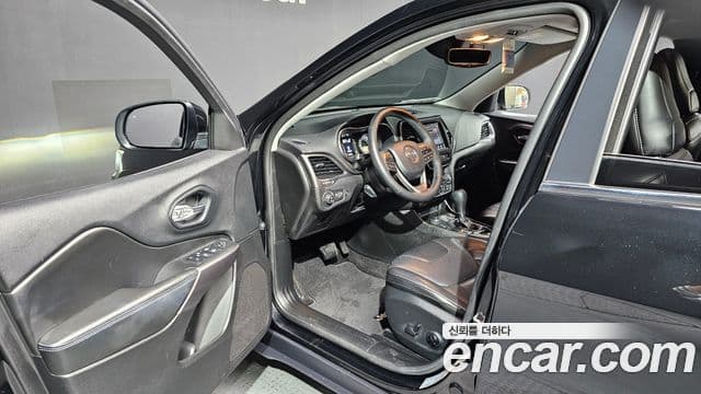 Jeep Cherokee(KL) 2.4 Longitude high AWD, 2019 11