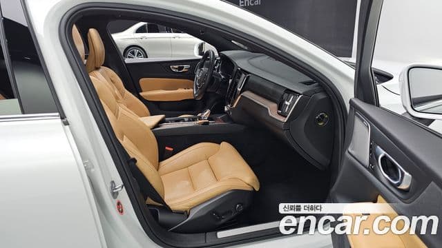 Volvo S60 3세대 B5 Ultimate Bright, 2023 10