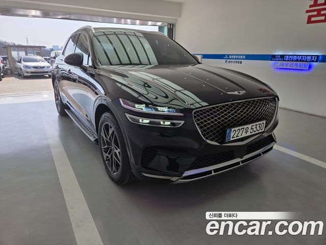 Genesis GV70, 2021 3