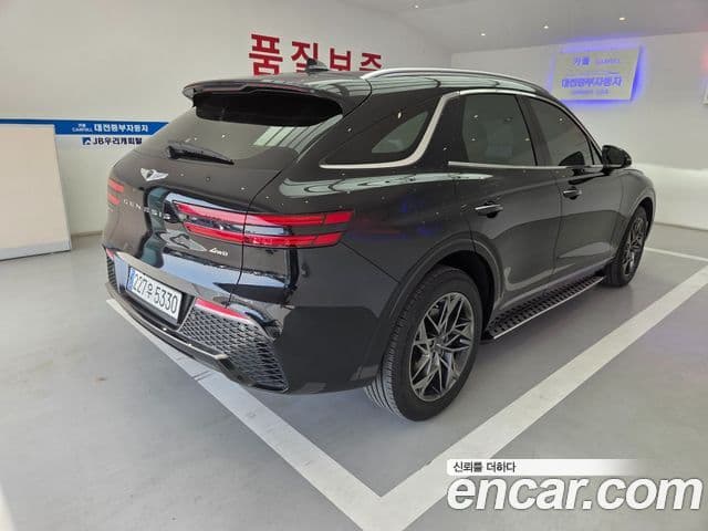 Genesis GV70, 2021 4