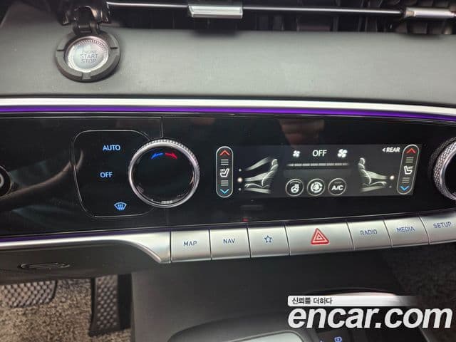 Genesis GV70, 2021 12