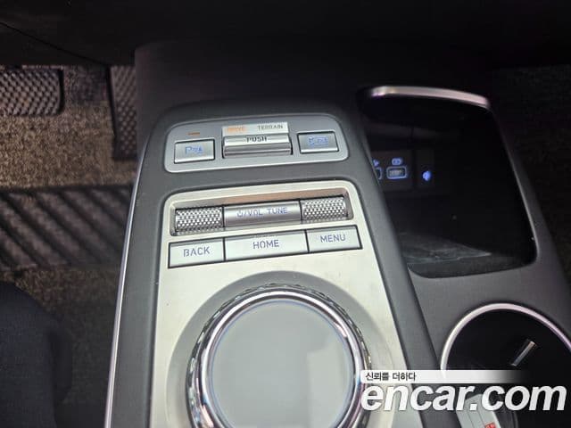 Genesis GV70, 2021 13