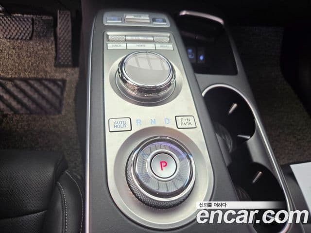 Genesis GV70, 2021 14