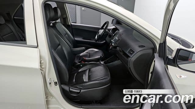 Kia The / новый New Morning Luxury, 2016 13