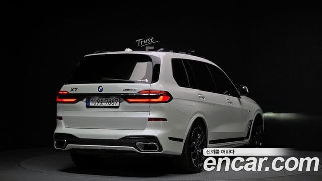 BMW X7 (G07) xDrive 40i M Sport 7인승, 2025 2