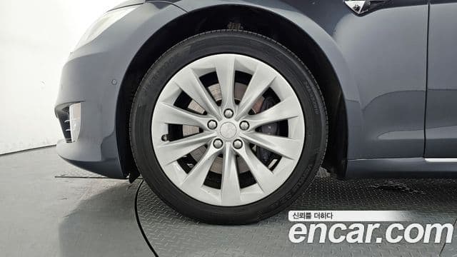 Tesla модель S, 2017 все фото